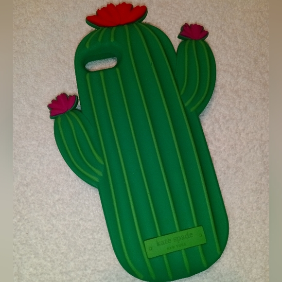 Kate Spade | Cactus Silicone Case for Apple iPhone 7/8 - Picture 7 of 12